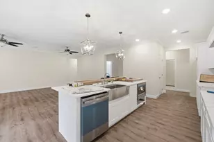 423 Marquette St, Valparaiso, FL 32580 - Photo 19