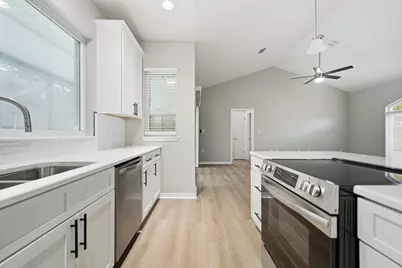 6814 Tidewater Drive, Navarre, FL 32566 - Photo 11