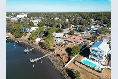 8817 N Lagoon Drive N, Panama City Beach, FL 32408 - Photo 77