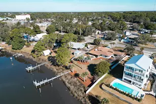 8817 N Lagoon Dr N, Panama City Beach, FL 32408 - Photo 77