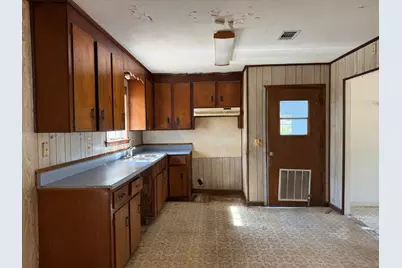 210 Sidney Avenue, Defuniak Springs, FL 32433 - Photo 13