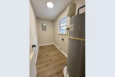 215 Jones Road, Crestview, FL 32536 - Photo 9