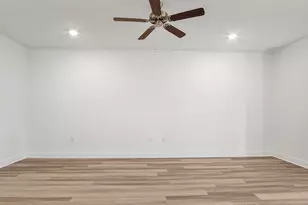 82 E Gray Owl Dr E, Freeport, FL 32439 - Photo 5