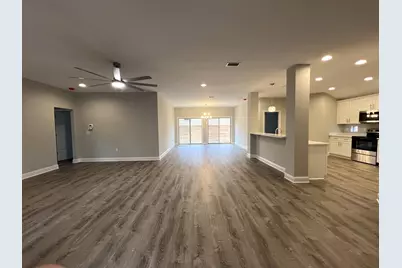 445 Scooter Cove Cove, Crestview, FL 32539 - Photo 9