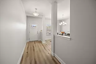 121 Ridgeway Cir, Crestview, FL 32536 - Photo 5