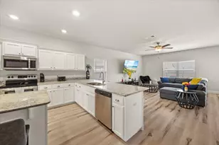 121 Ridgeway Cir, Crestview, FL 32536 - Photo 9