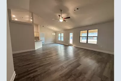 5908 Silvercrest Boulevard, Crestview, FL 32536 - Photo 11