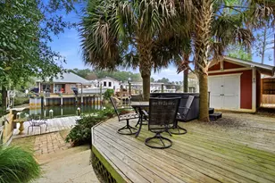 1682 College Pkwy, Gulf Breeze, FL 32563 - Photo 43