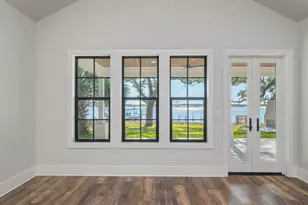 191 W Miracle Strip Parkway W, Mary Esther, FL 32569 - Photo 39