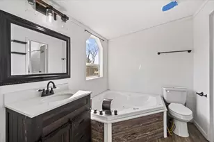 5278 Santa Gertrudas Dr Dr, Milton, FL 32583 - Photo 13