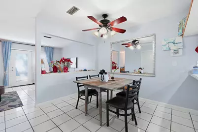 208 3rd Street #Unit J, Fort Walton Beach, FL 32548 - Photo 9