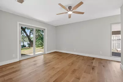 1013 Lake Drive, Niceville, FL 32578 - Photo 19
