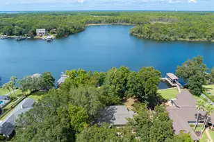 1013 Lake Dr, Niceville, FL 32578 - Photo 33