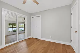 1013 Lake Dr, Niceville, FL 32578 - Photo 15