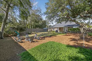 1404 28th St, Niceville, FL 32578 - Photo 35