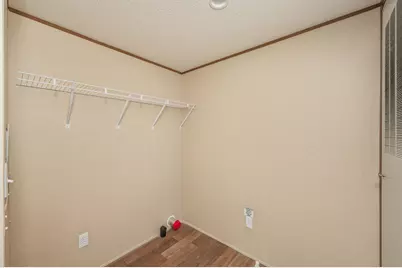 382 W Royal Palm Ave, Defuniak Springs, FL 32433 - Photo 17