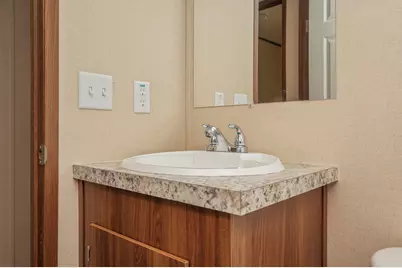 402 W Royal Palm Ave, Defuniak Springs, FL 32433 - Photo 17