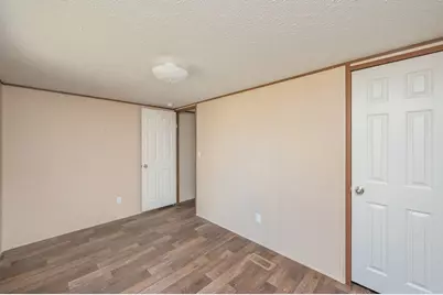 402 W Royal Palm Ave, Defuniak Springs, FL 32433 - Photo 11