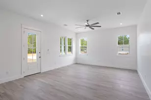 480 Arbour St, Defuniak Springs, FL 32433 - Photo 7