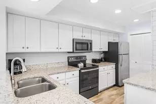 911 Harbour Pointe Ln, Miramar Beach, FL 32550 - Photo 7