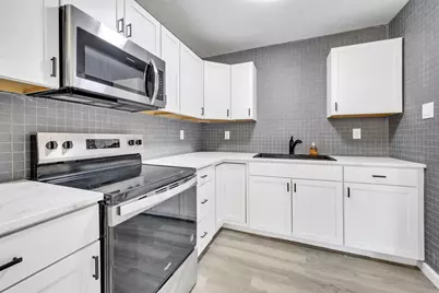 107 NW Wayne Avenue NW, Fort Walton Beach, FL 32548 - Photo 3