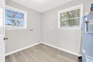 107 NW Wayne Ave NW, Fort Walton Beach, FL 32548 - Photo 17