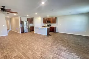 1004 Limpkin St, Crestview, FL 32539 - Photo 5