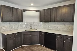 1229 Northview Dr, Crestview, FL 32536 - Photo 9