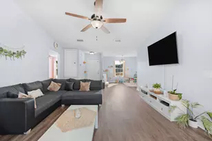 404 Bobby Dr, Crestview, FL 32536 - Photo 3