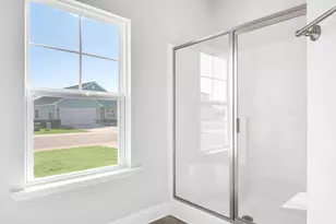 126 Bonne Vue Cir, Freeport, FL 32439 - Photo 11