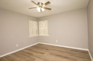 315 NE Sudduth Circle NE, Fort Walton Beach, FL 32548 - Photo 7