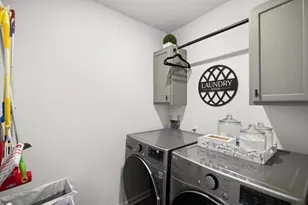 211 Laurel Hl St, Crestview, FL 32539 - Photo 35