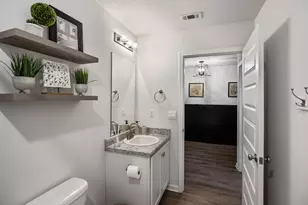 211 Laurel Hl St, Crestview, FL 32539 - Photo 39