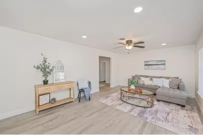 431 Andrew Drive, Valparaiso, FL 32580 - Photo 1