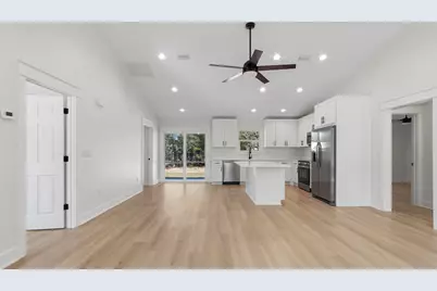 84 W Oleander Avenue W, Defuniak Springs, FL 32433 - Photo 5