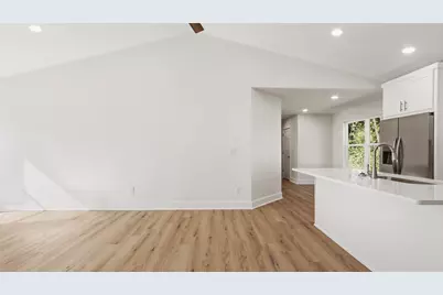 374 S 20th Street S, Defuniak Springs, FL 32435 - Photo 11