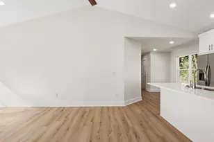 374 S 20th Street S, Defuniak Springs, FL 32435 - Photo 11