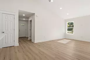 374 S 20th Street S, Defuniak Springs, FL 32435 - Photo 27