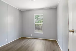 142 Snapdragon St, Defuniak Springs, FL 32433 - Photo 17