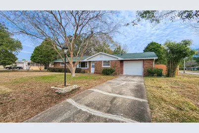 109 NW Maurice Avenue NW, Fort Walton Beach, FL 32548 - Photo 3