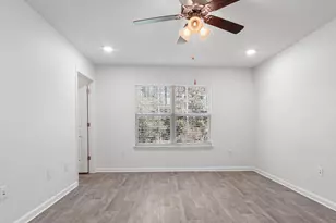 531 Earl Godwin Rd, Freeport, FL 32439 - Photo 17