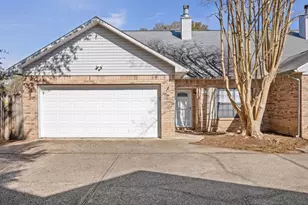 815 Valley Rd, Crestview, FL 32539 - Photo 1