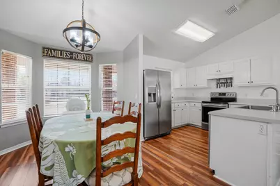 2091 Alfred Boulevard, Navarre, FL 32566 - Photo 9