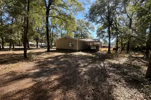 377 Laird Dr, Freeport, FL 32439 - Photo 3