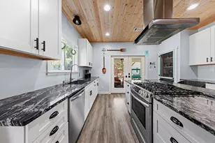 236 Bayou Cir, Freeport, FL 32439 - Photo 7