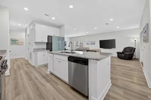 7264 Riverview St, Navarre, FL 32566 - Photo 9