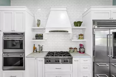 316 W Strong Street W, Pensacola, FL 32501 - Photo 17