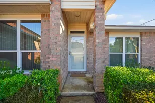 8563 Vehlin Ct, Navarre, FL 32566 - Photo 9