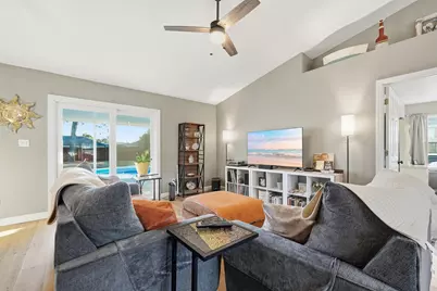 8563 Vehlin Court, Navarre, FL 32566 - Photo 5