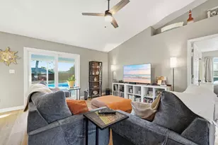 8563 Vehlin Ct, Navarre, FL 32566 - Photo 5